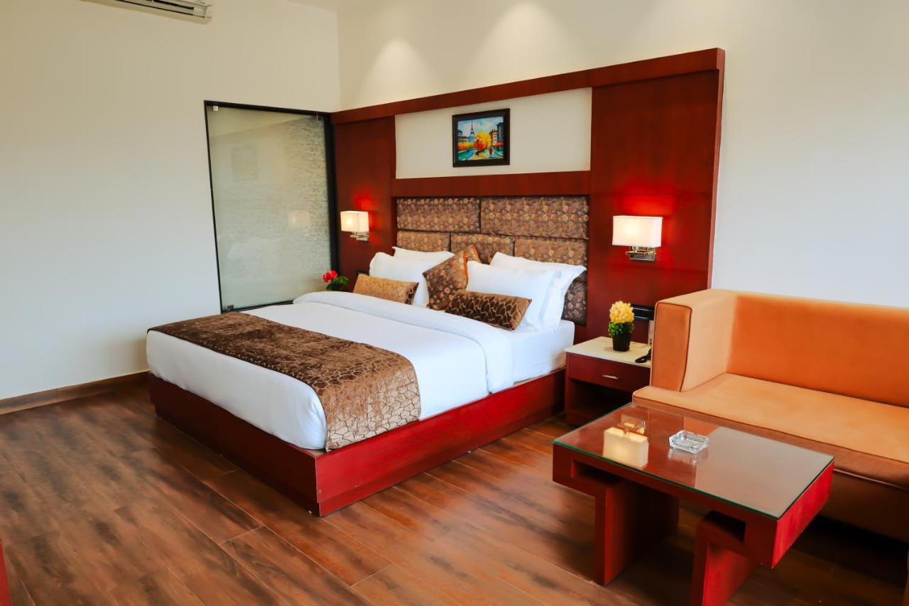 Oralia Resort Ashvem Beach Zewnętrze zdjęcie