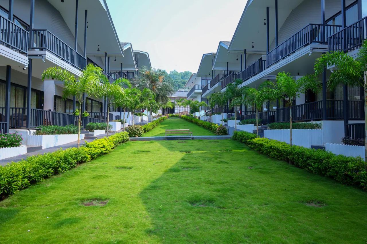Oralia Resort Ashvem Beach Zewnętrze zdjęcie
